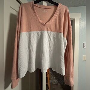 Hollister Pink and White Long Sleeve V-Neck Top